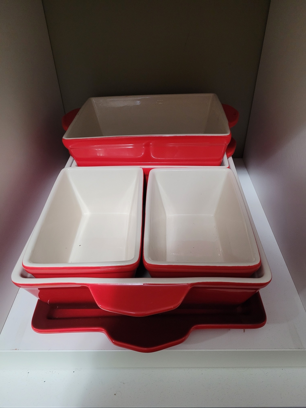 Red Ceramic 4-Piece Stoneware Bake and Serve Set